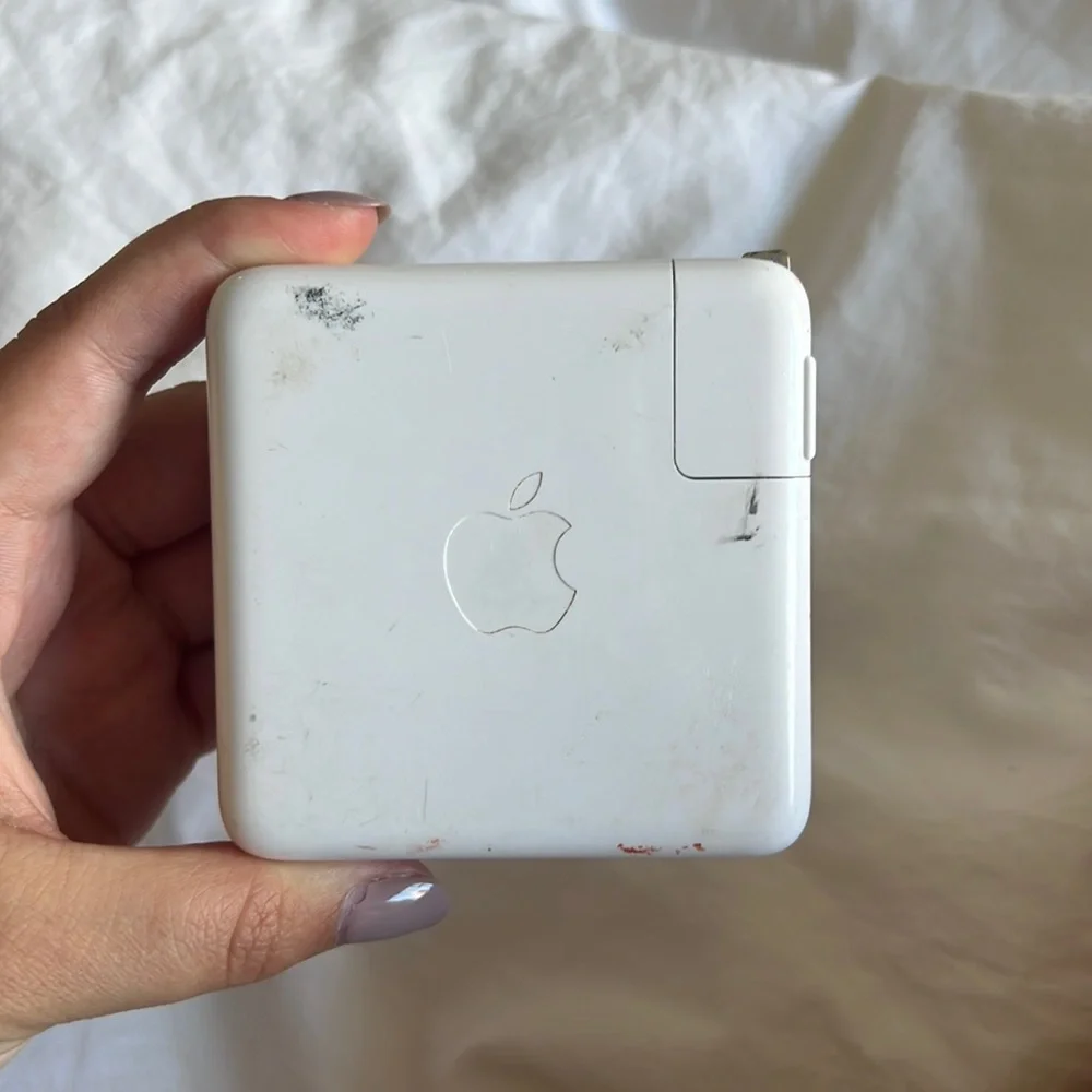 Apple USB-C Power Adapter 96W for MacBook